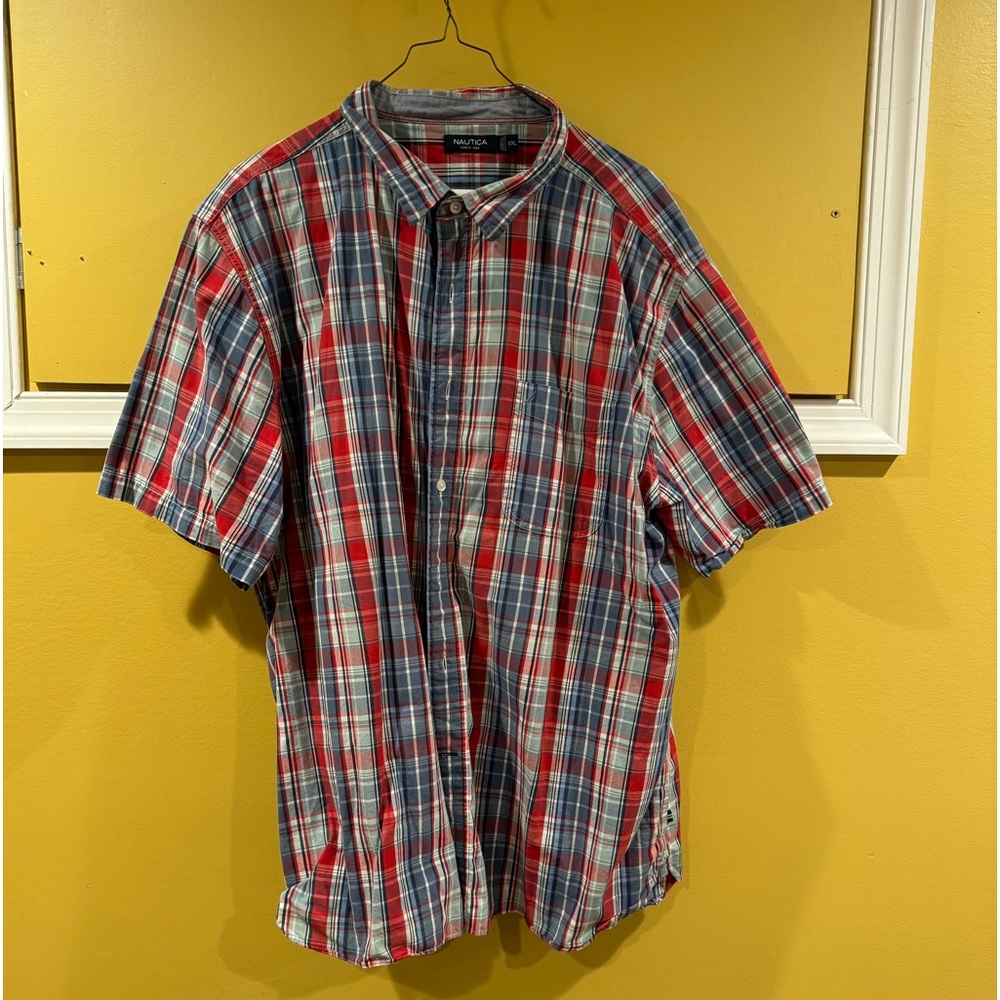 Nautica red white and blue short sleeve plaid button down shirt XXL